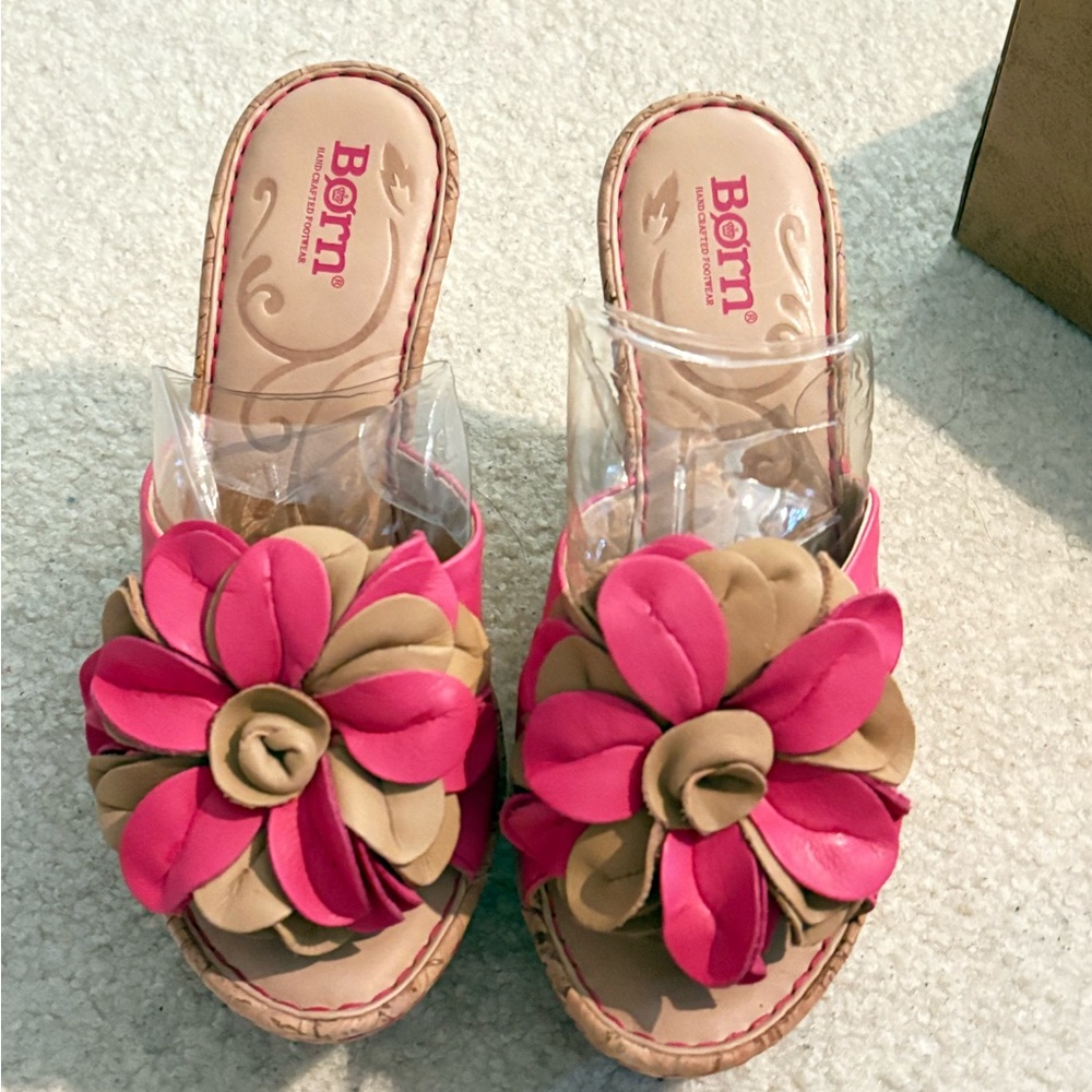 Born Women's 7 Floral Sandals